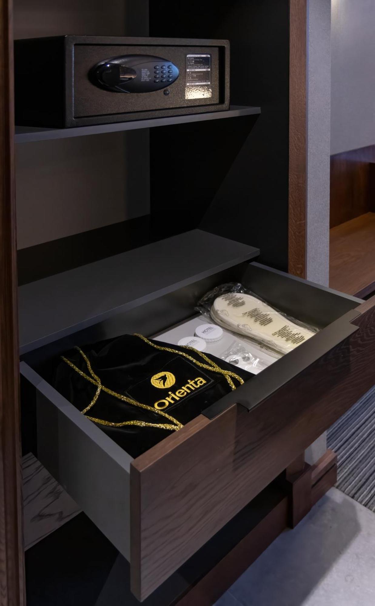 Orienta Hotel Gümrü Dış mekan fotoğraf